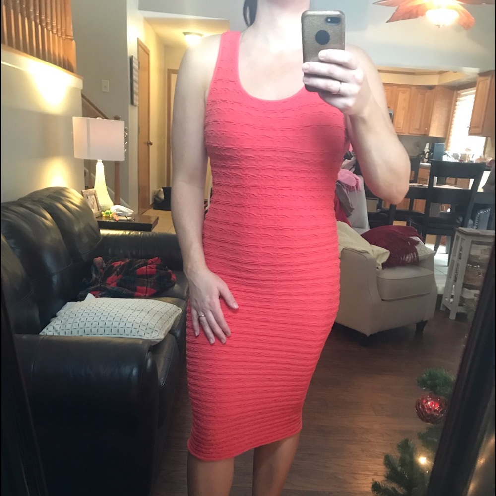 Crinkle tank dress - the miracle dress. Coral